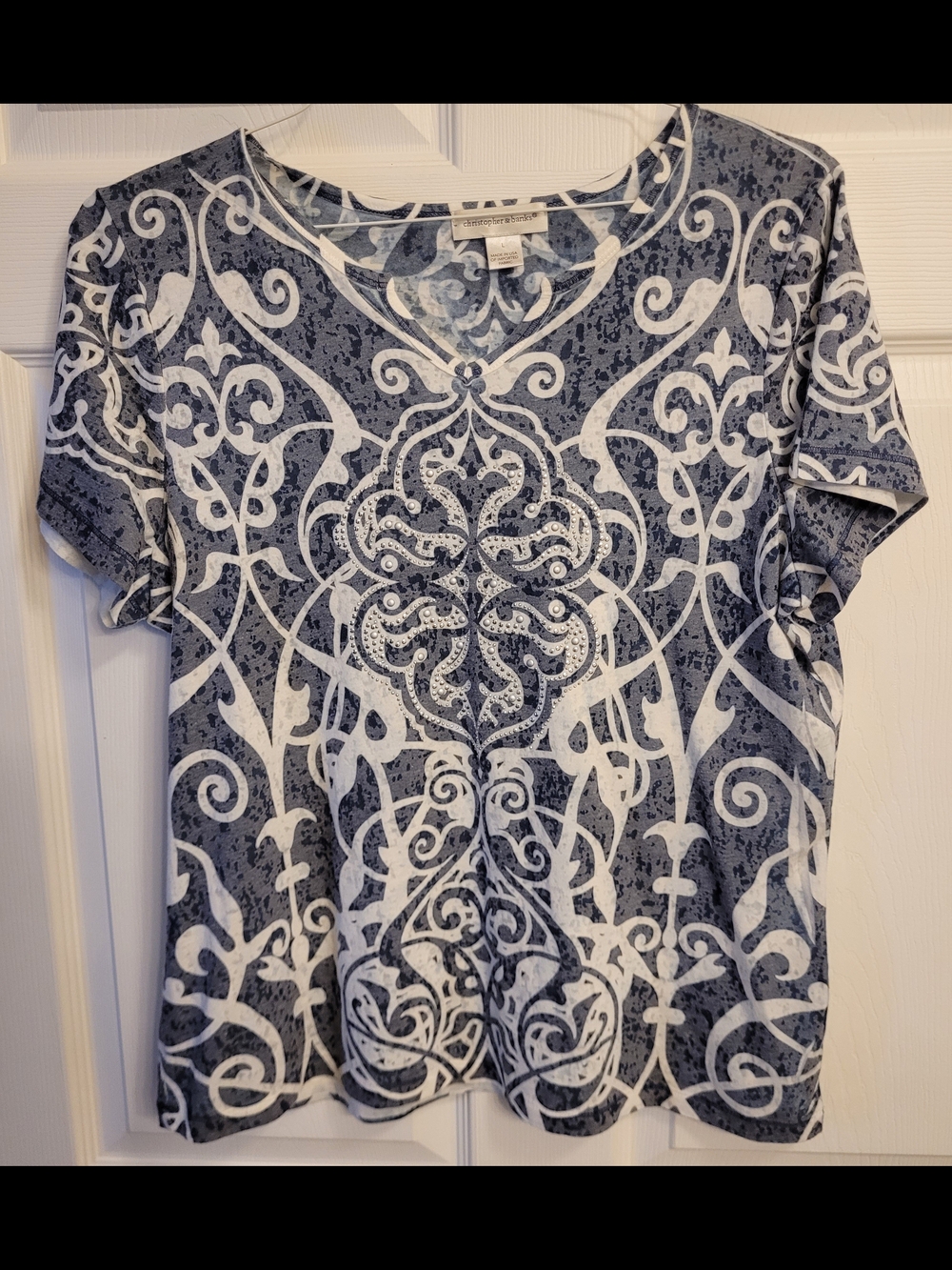 Christopher & Banks Black and White V-Neck Damask Scroll Print Boho Top Sz. Lg